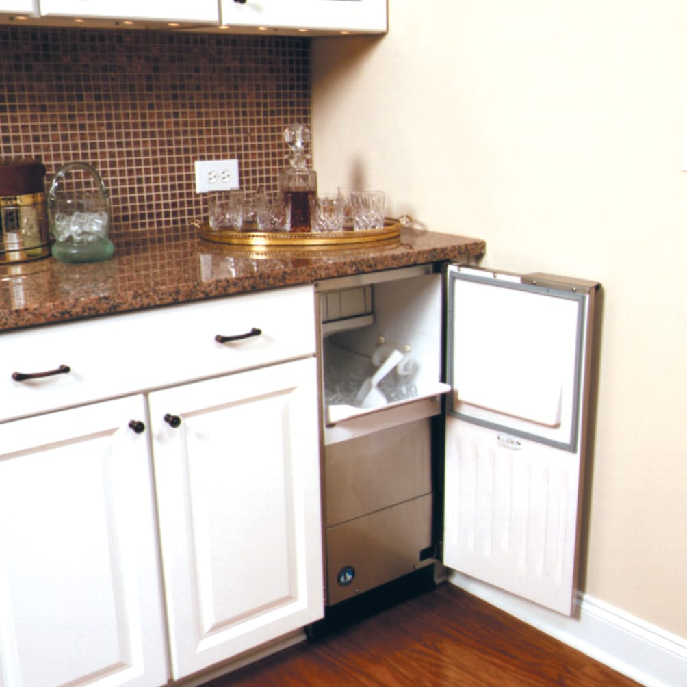 Top Hat Cuber Icemaker, Air-cooled, ADA Compliant Height & Custom Cabinet Ready