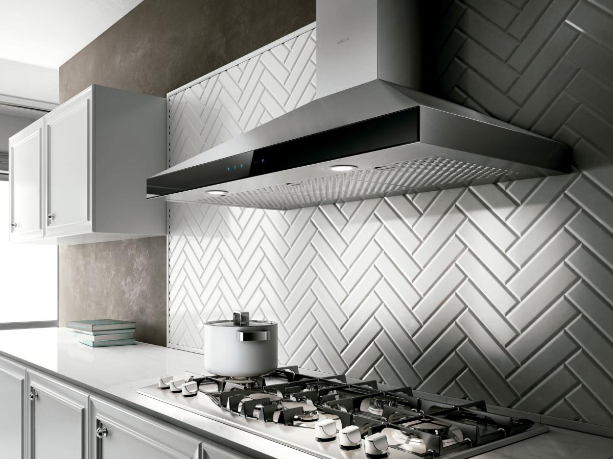 "VARNA" Wall Hood 36" (90 cm)